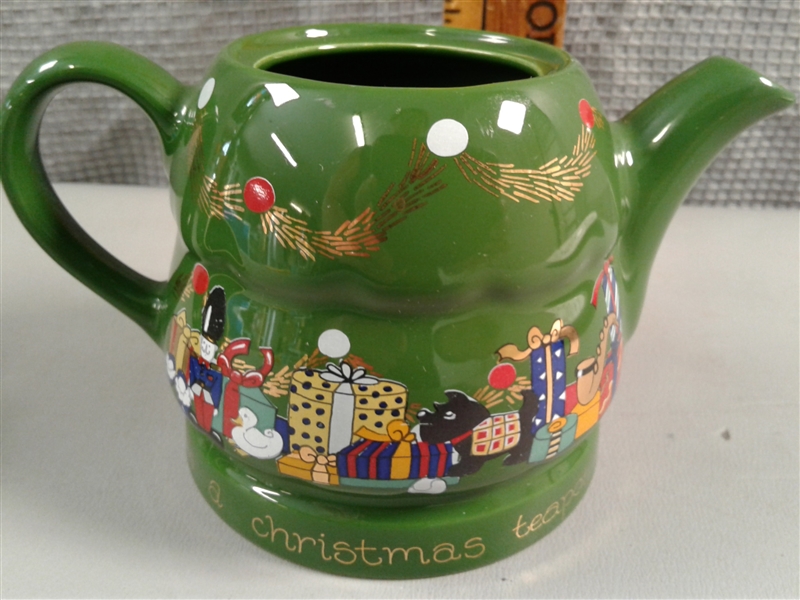Vintage Pfaltzgraff Plate & Wade Christmas Teapot