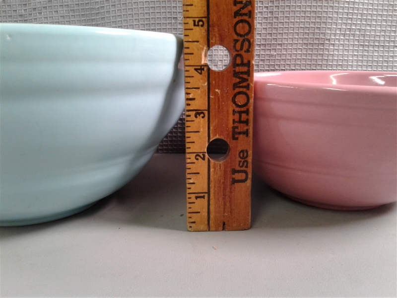 Vintage Montgomery Ward Pink and Blue Nesting Bowls