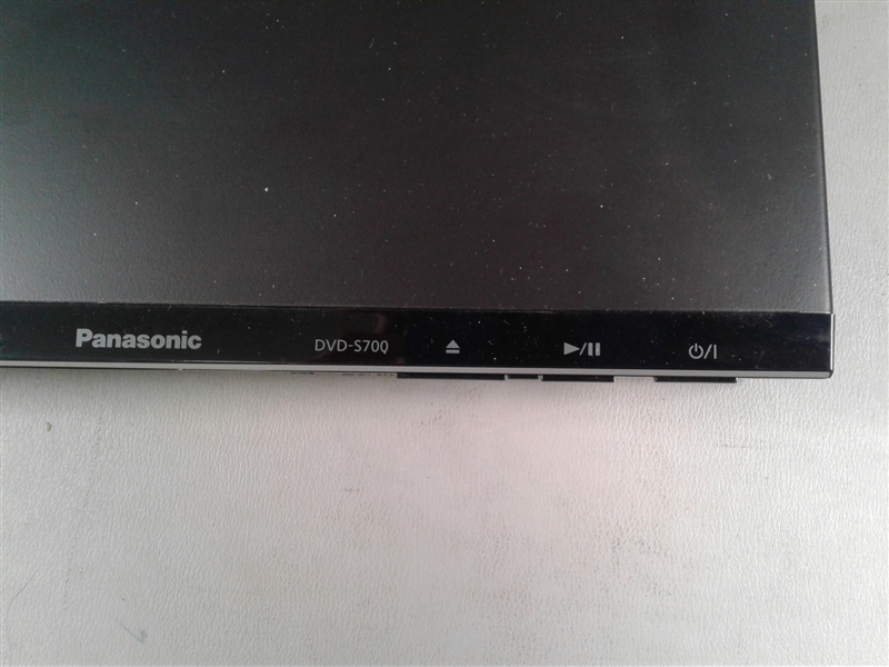 Panasonic DVD Player w/HDMI & USB + Roku