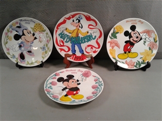 Grolier Collectibles Disney Plates