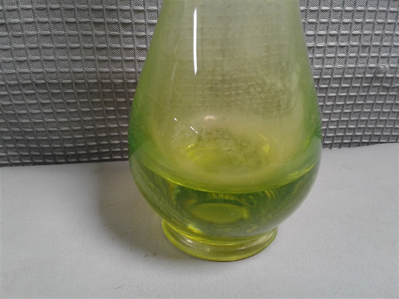 Vintage Vaseline Glass Vase, Clawfoot Tub With Handle, Plastic Limes, Resin Fruit,  etc
