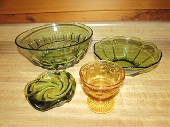 COLORED GLASS DISHES