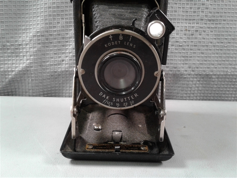 Vintage Kodak Vigilant Junior SIX-20