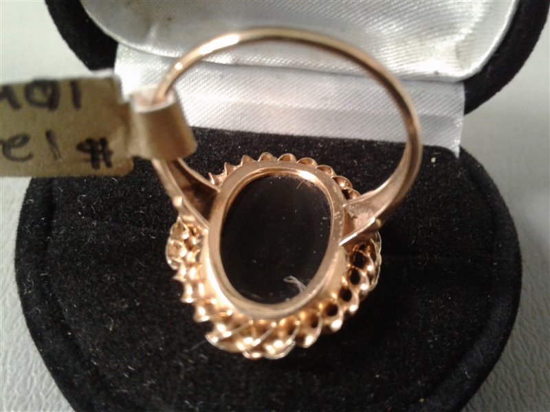 Onyx Ring in 10KT Gold