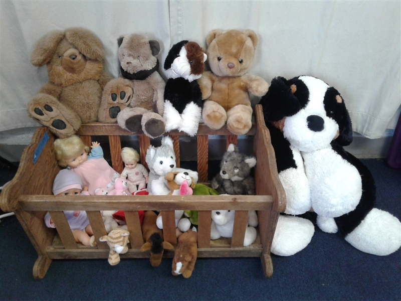Cradle W/Dolls & Stuffed Animals