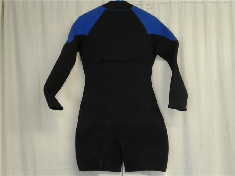 Performance Medium Shorty Wetsuit & Small Shoes