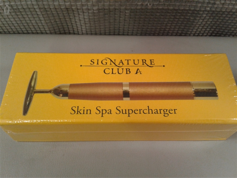Signature Club A Skin Spa Supercharger Home Facial Kit