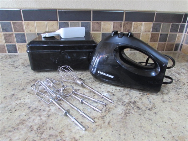 OSTER TOASTER & BLACK & DECKER HAND MIXER