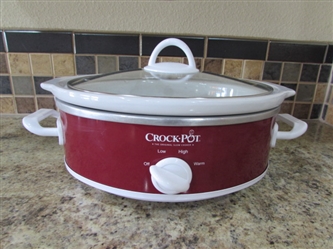 CROCK POT SLOW COOKER