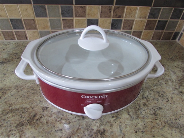 CROCK POT SLOW COOKER