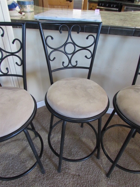 3 SWIVEL SEAT BARSTOOLS