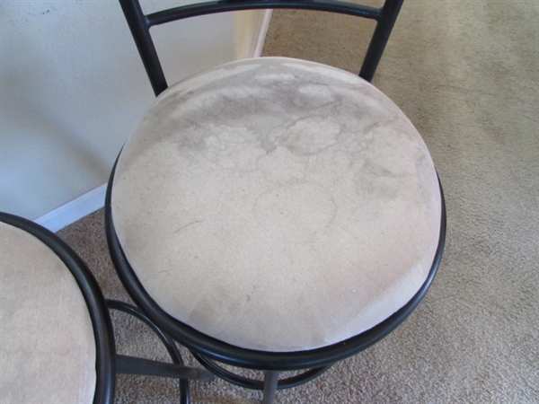 3 SWIVEL SEAT BARSTOOLS