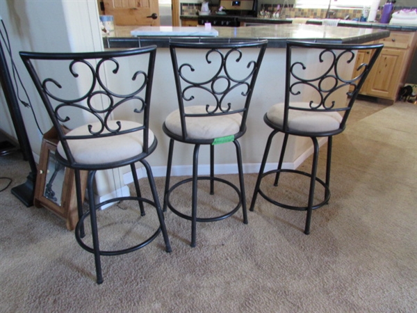 3 SWIVEL SEAT BARSTOOLS