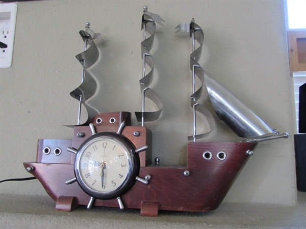 VINTAGE SAILING SHIP MANTLE CLOCK