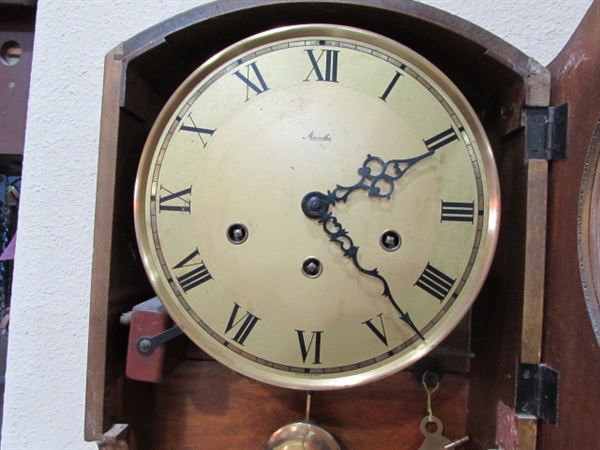 VINTAGE GERMAN 8-DAY MAUTHE WALL CLOCK