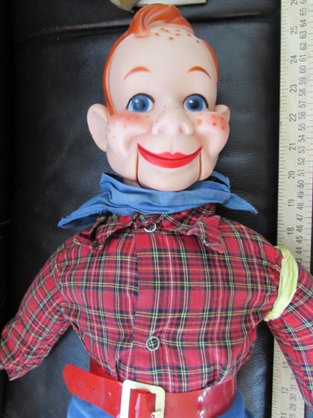 VINTAGE HOWDY DOODY VENTRILOQUIST DOLL, BOOK, MUG & MORE