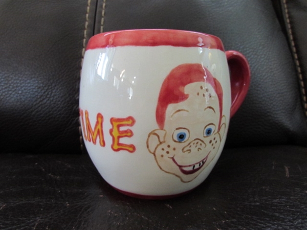 VINTAGE HOWDY DOODY VENTRILOQUIST DOLL, BOOK, MUG & MORE