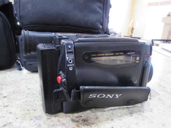 DIGITAL CAMERAS & CAMCORDERS