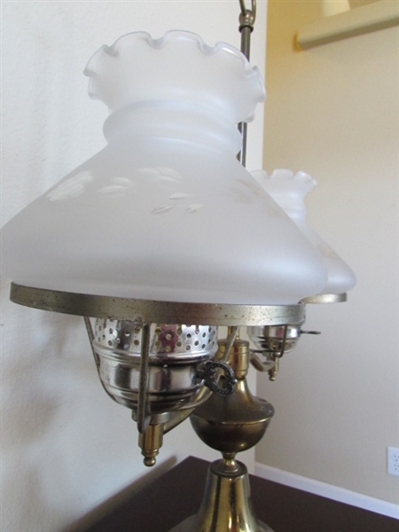 ANTIQUE TABLE LAMP