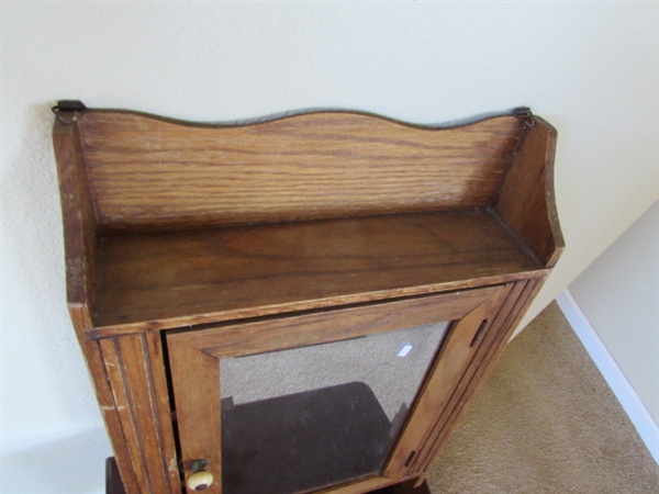 VINTAGE/ANTIQUE WALL MOUNT CABINET WITH BEVELED MIRROR & TOWEL BAR