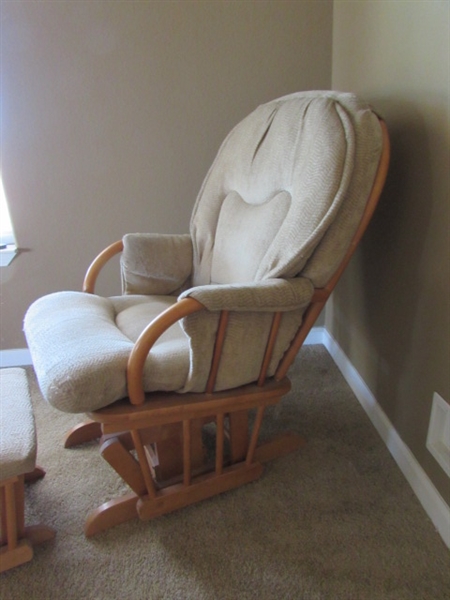 GLIDER ROCKER WITH FOOTSTOOL