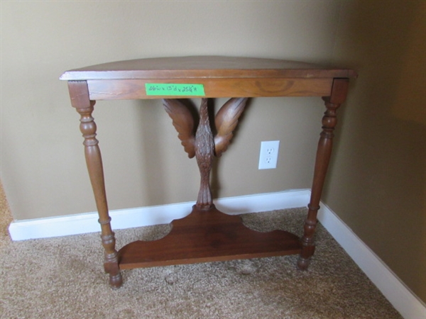 ANTIQUE 1/2 ROUND HAND CARVED WOOD ACCENT TABLE & TRINKET BOX