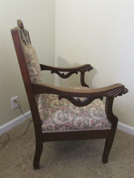 ANTIQUE CARVED LION ARM CHAIR