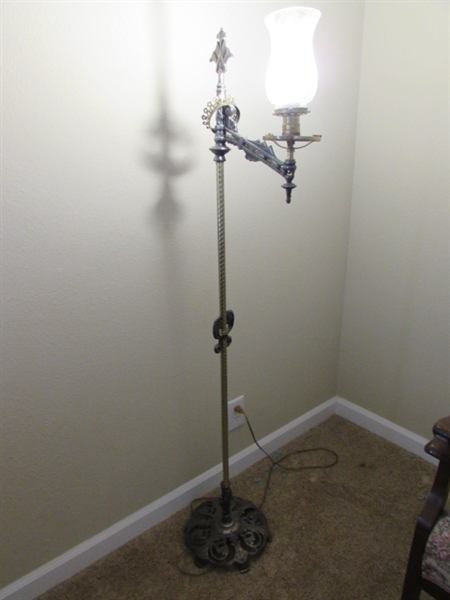 VINTAGE/ANTIQUE ELECTRIC FLOOR LAMP