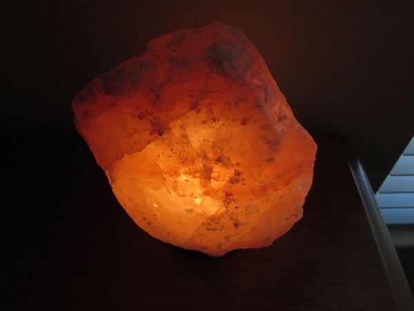 HIMALAYAN SALT LAMP TRINKET BOX