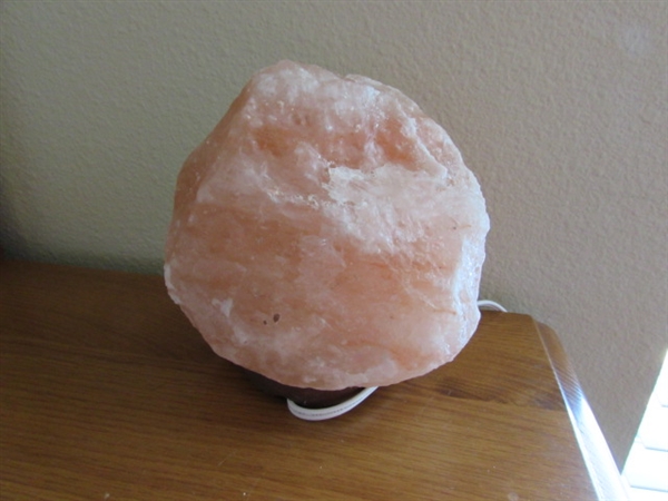 HIMALAYAN SALT LAMP TRINKET BOX