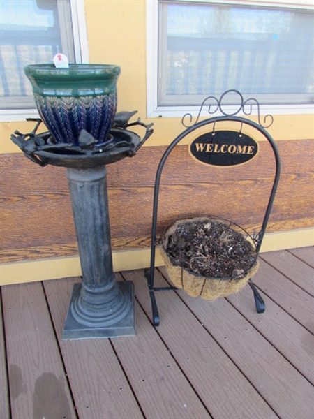 PLANT STANDS & FLOWER POT