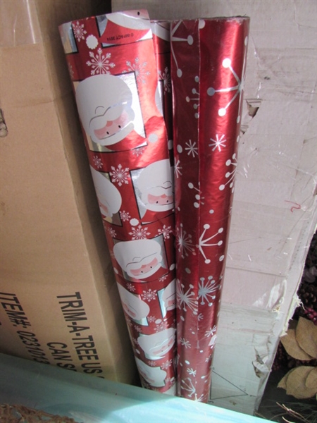 CHRISTMAS & HOLIDAY DECOR & GIFT WRAP