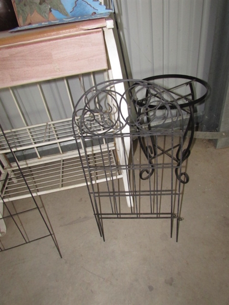 BAKERS RACK/GARDEN RACK WITH ASSORTED POTS, WATERING CANS & MORE