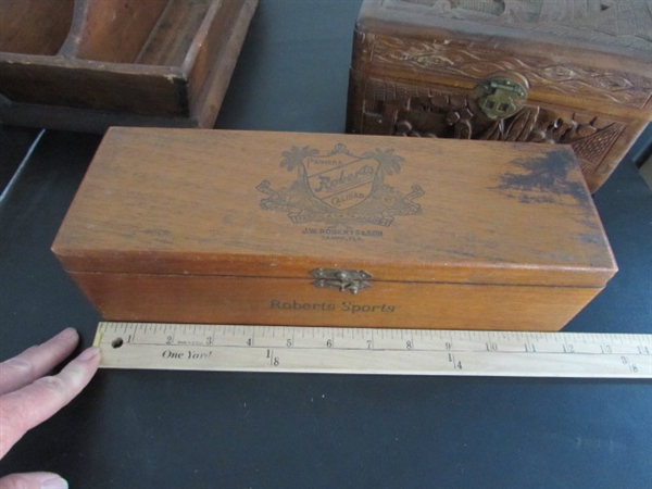 VINTAGE/ANTIQUE WOODEN SHELF & BOXES