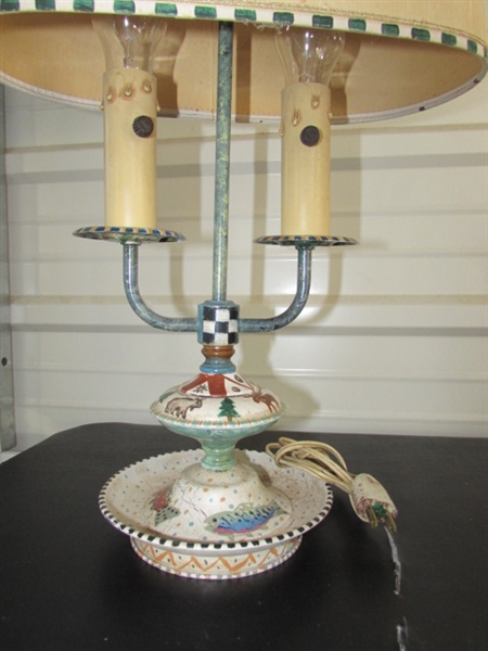 2 VINTAGE LAMPS