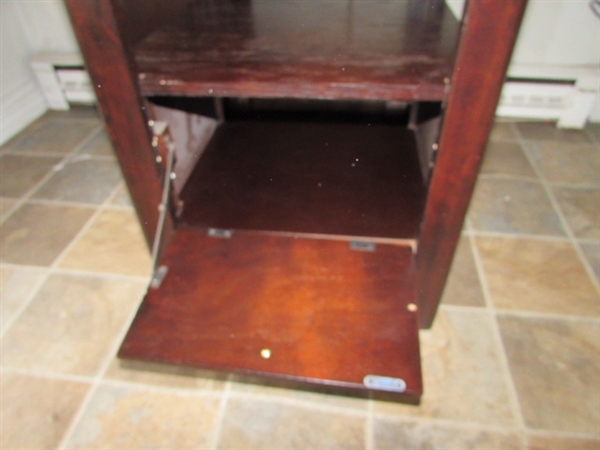 PUB TABLE WITH LEAF