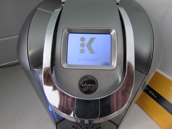 KEURIG 2.0 COFFEE MAKER