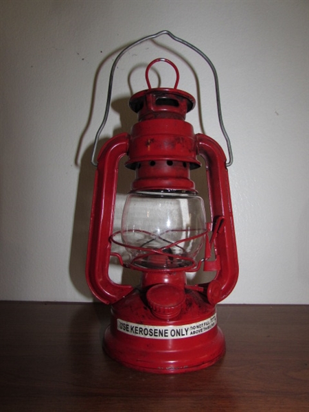 OIL & KEROSENE LAMPS