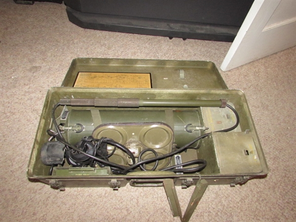 1950's-1960's US ARMY MINE DETECTING SET IN ORIGINAL METAL BOX