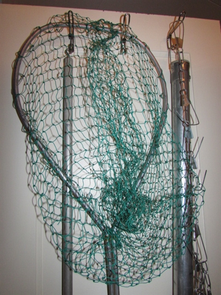 2 FISH NETS, CHAIN STRINGER & ALUMINUM ROD CASE