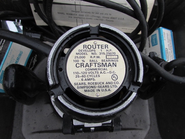 CRAFTSMAN 1HP ROUTER IN CASE