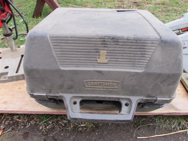 CRAFTSMAN 1HP ROUTER IN CASE