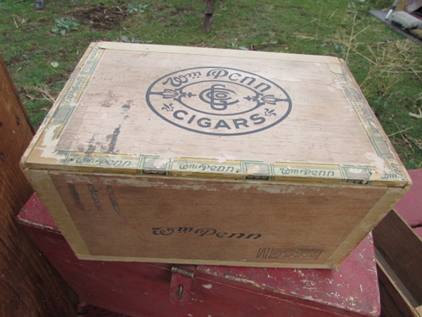 VINTAGE WOODEN AND CIGAR BOXES