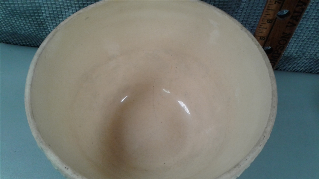Stoneware Bowls & Pie Plates 
