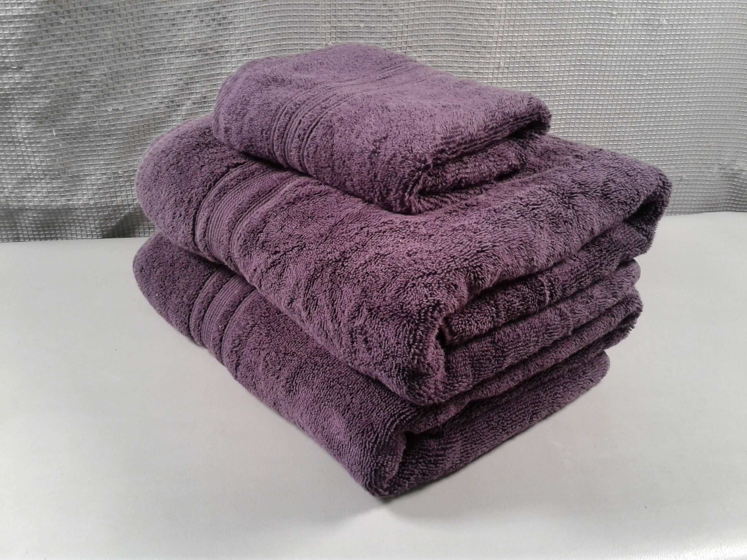 Lot Detail - Charisma Luxury Towels and Hand Towel Set- Eggplant