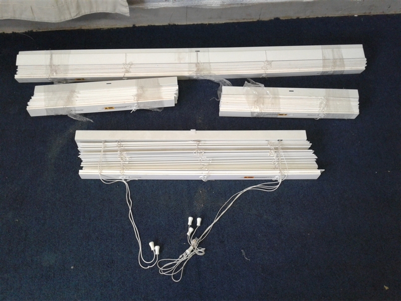 4 Levolor Blinds 