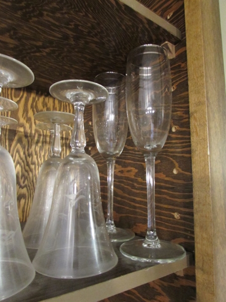 VINTAGE ETCHED CRYSTAL STEMWARE & DRINKING GLASSES