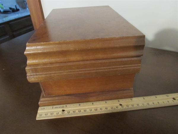 MEDIUM SIZED WOOD JEWELRY BOX WITH INTERESTING PIECES AND COSTUME JEWELRY