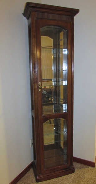 FLOOR STANDING OAK CURIO/DISPLAY CABINET