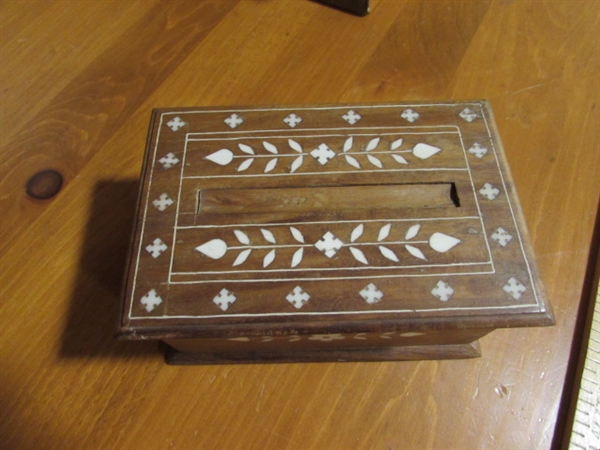 SECRET WOODEN BOX, CLOCK IN LEATHER BOX, SEE NO EVIL, SPEAK NO EVIL, HEAR NO EVIL QUARTZ DESK CLOCK